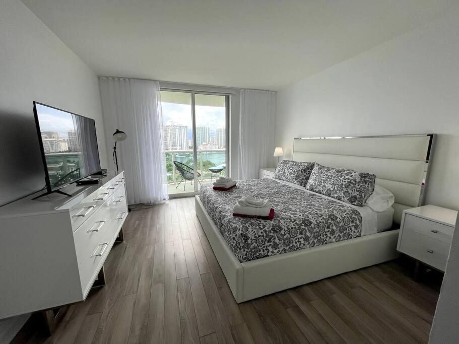 Apartamento Breathtaking Ocean View! 15Th Floor Miami Beach Exterior foto